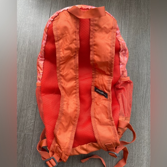 ✨SOLD✨ BNWT Foldable Backpack - 20l - Picture 4 of 7